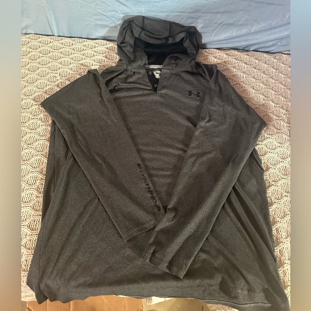 Under Armour Heat Gear Charcoal Pullover